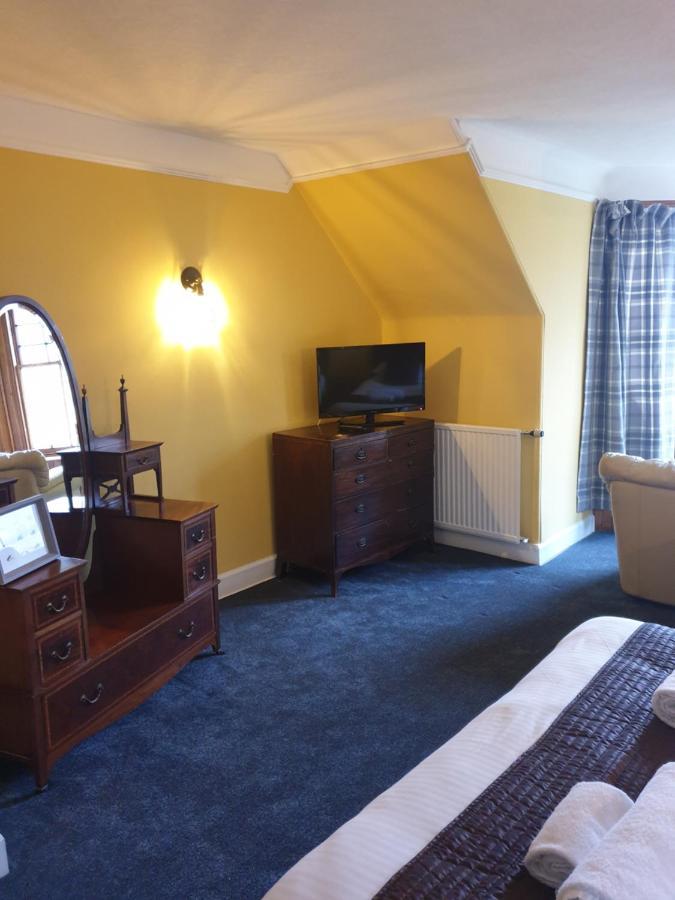 Deluxe Family Room