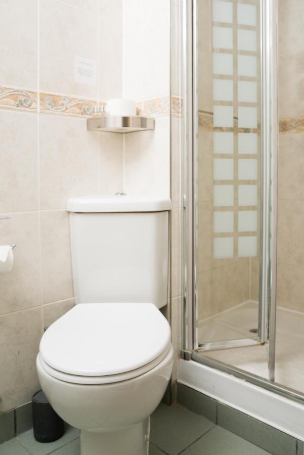 Standard Single Room with Shower