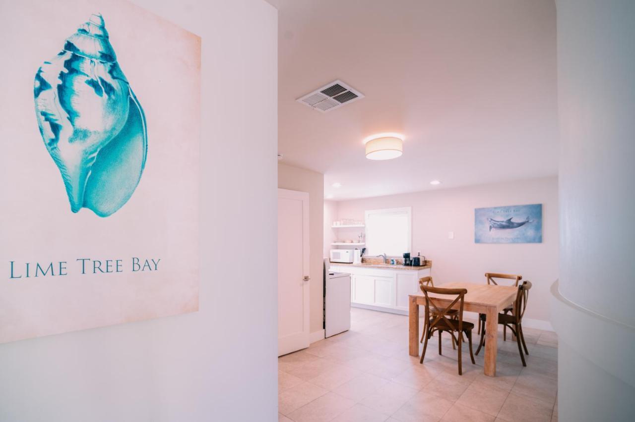 Canal view One Bedroom Suite Off the Main Property