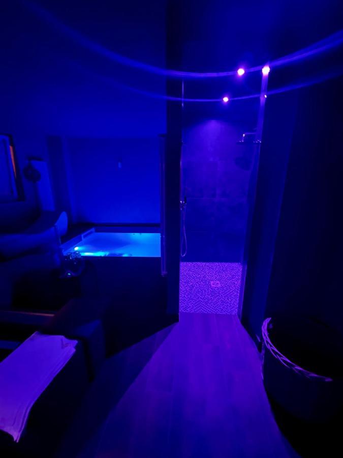 Deluxe Double or Twin Room with Pool Access