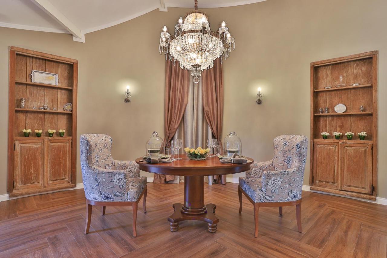 King Suite with Spa Bath