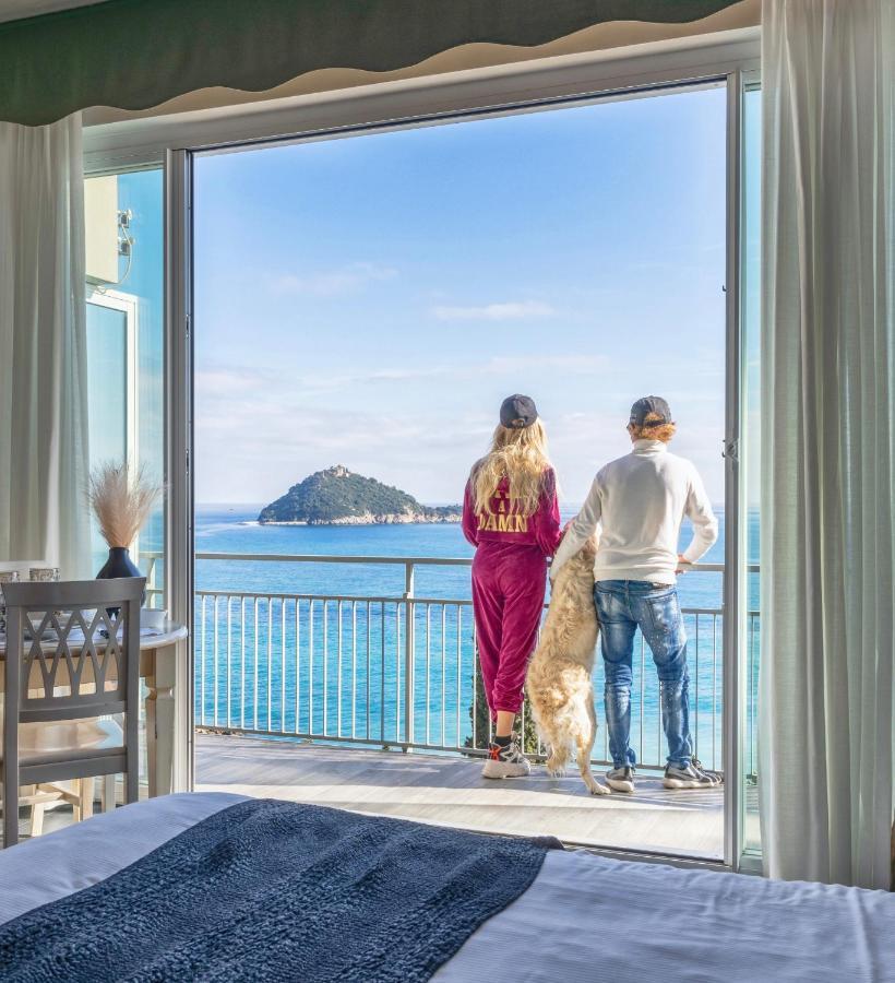 Studio Balcony Sea View
