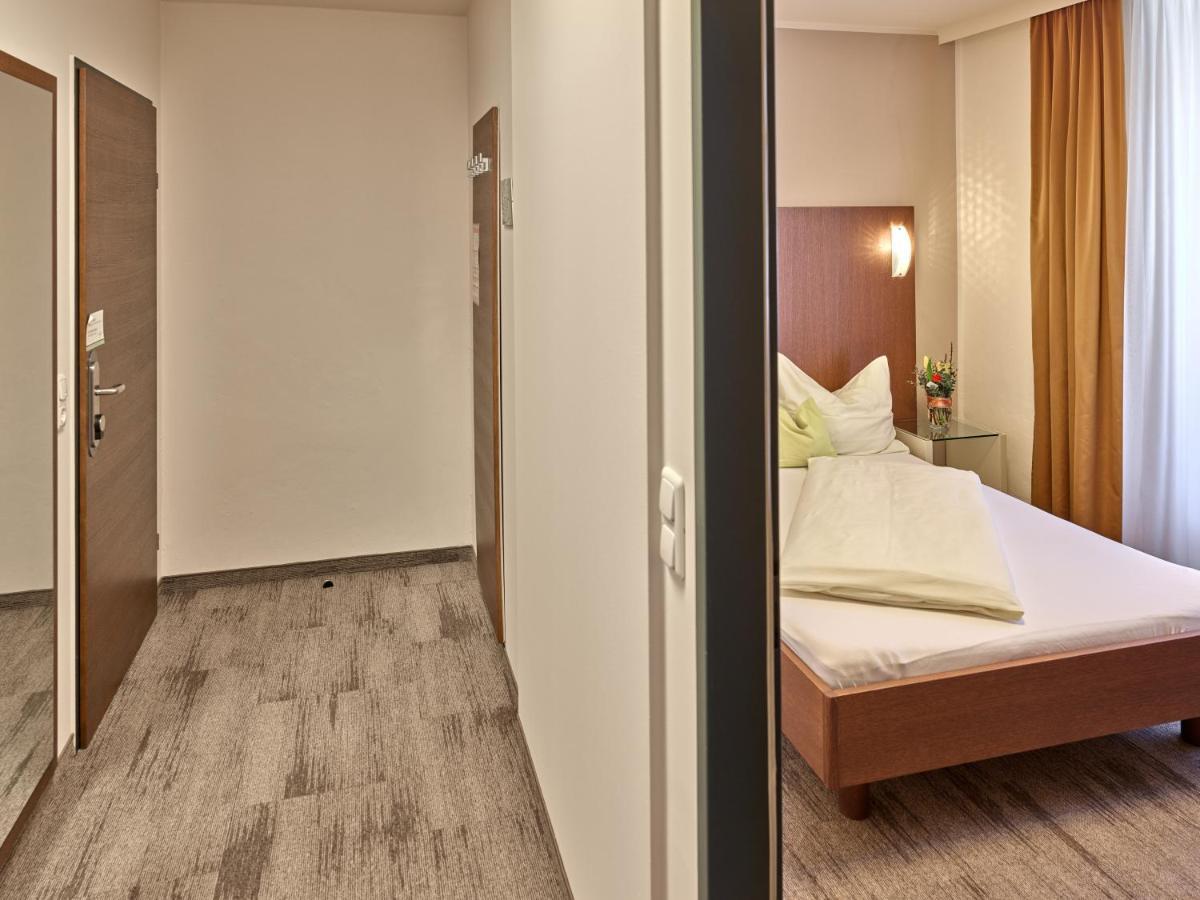 Dreibettzimmer