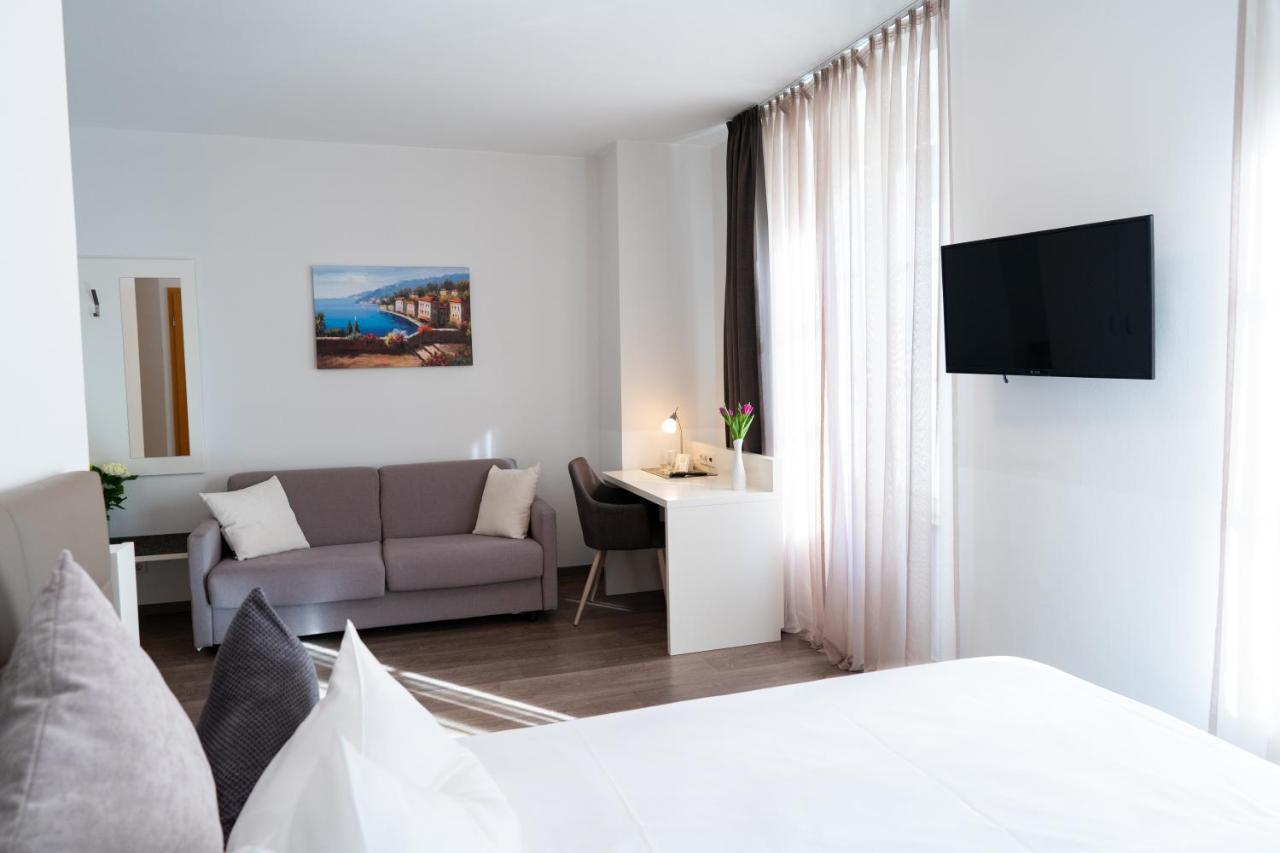 Vierbettzimmer mit eigenem Bad