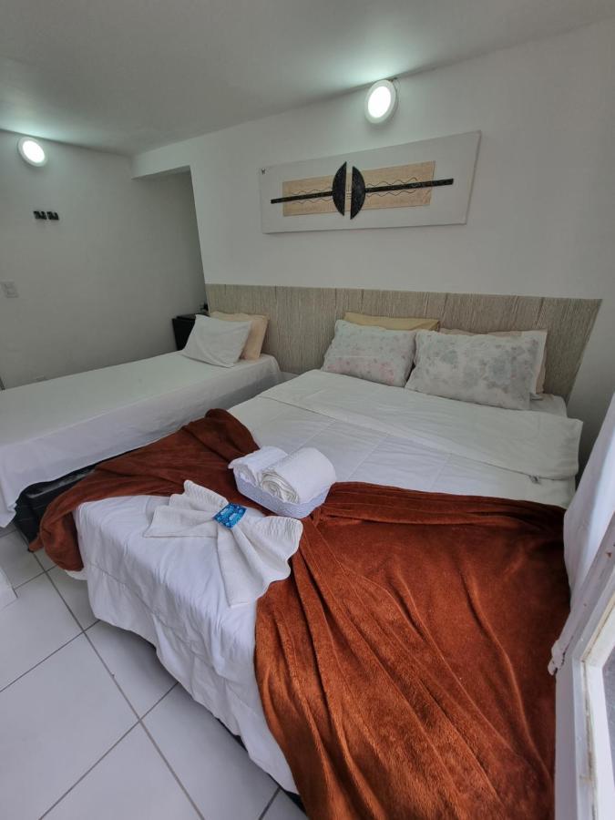 Quarto Triplo Básico