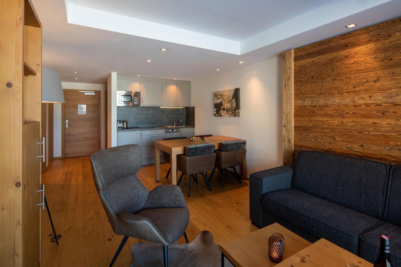 Junior Suite up to