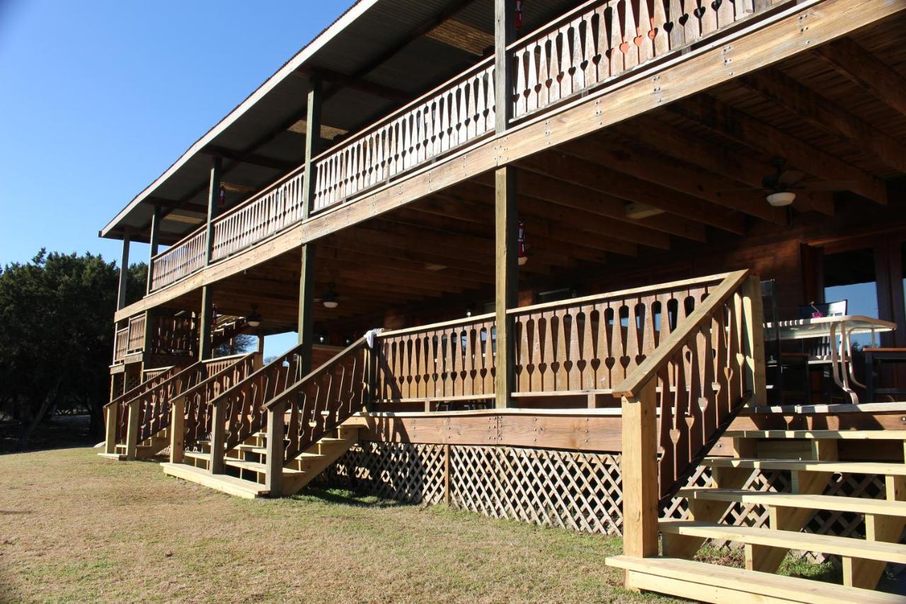 Lodge Suite Upstairs Deluxe w or Balcony,1196770495:JPEG