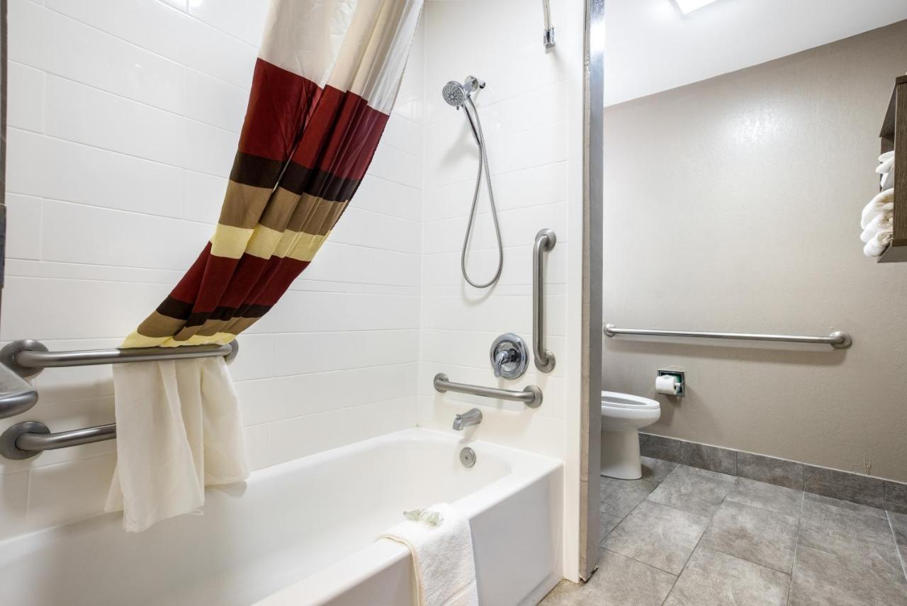 Deluxe Room with 2 Queen Beds Disability Access Smoke Free