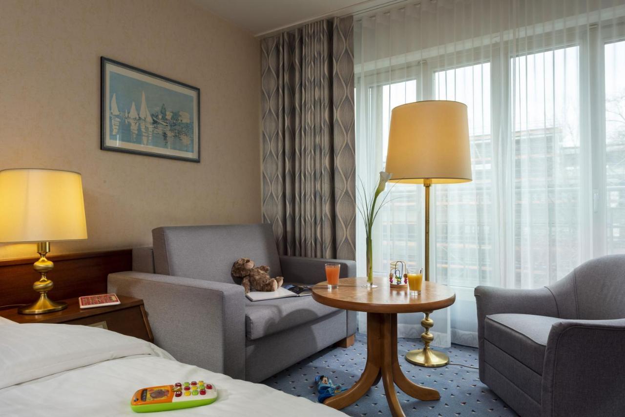 Comfort Family Room