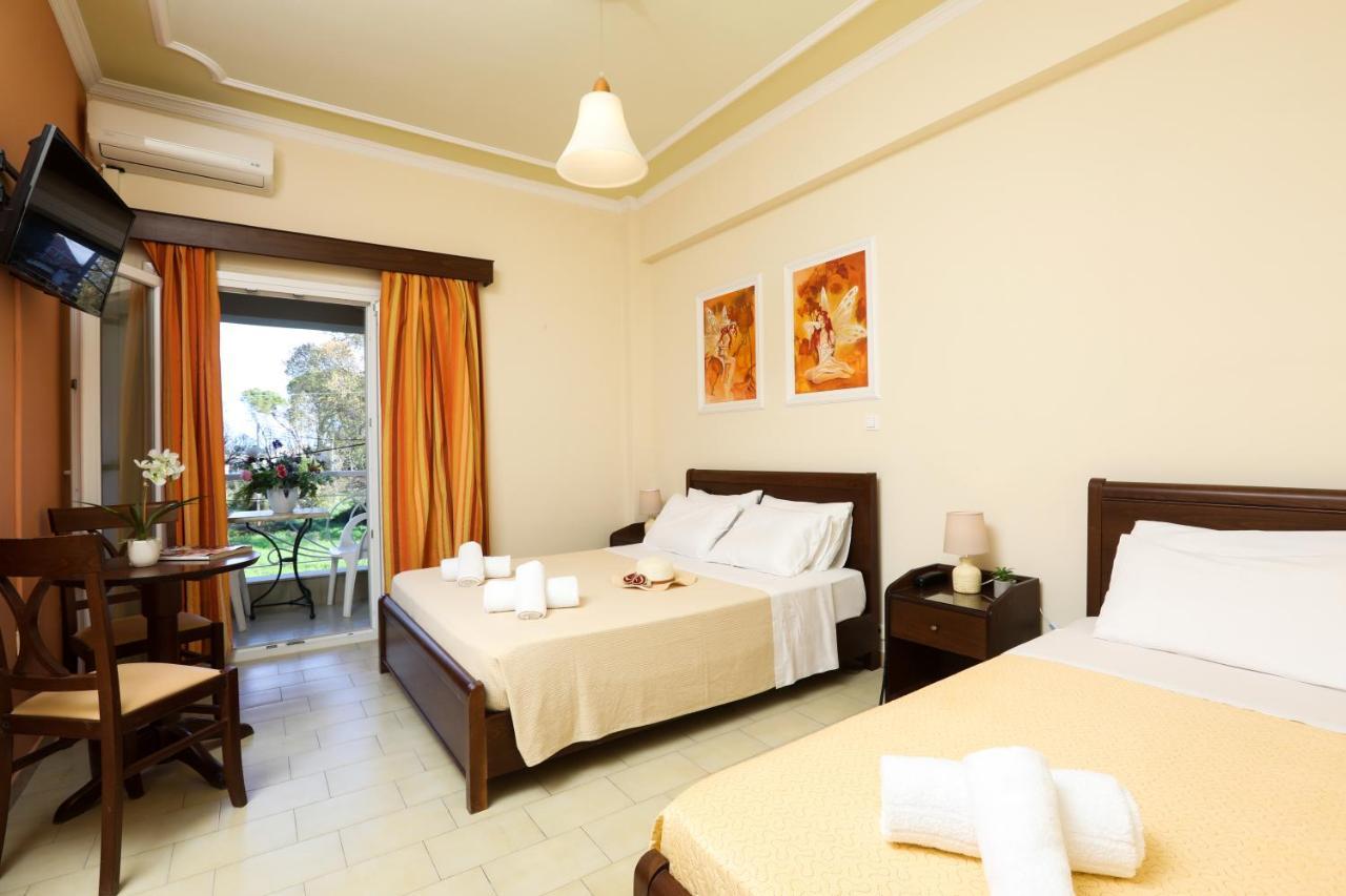 Double or Twin Room Side Sea View