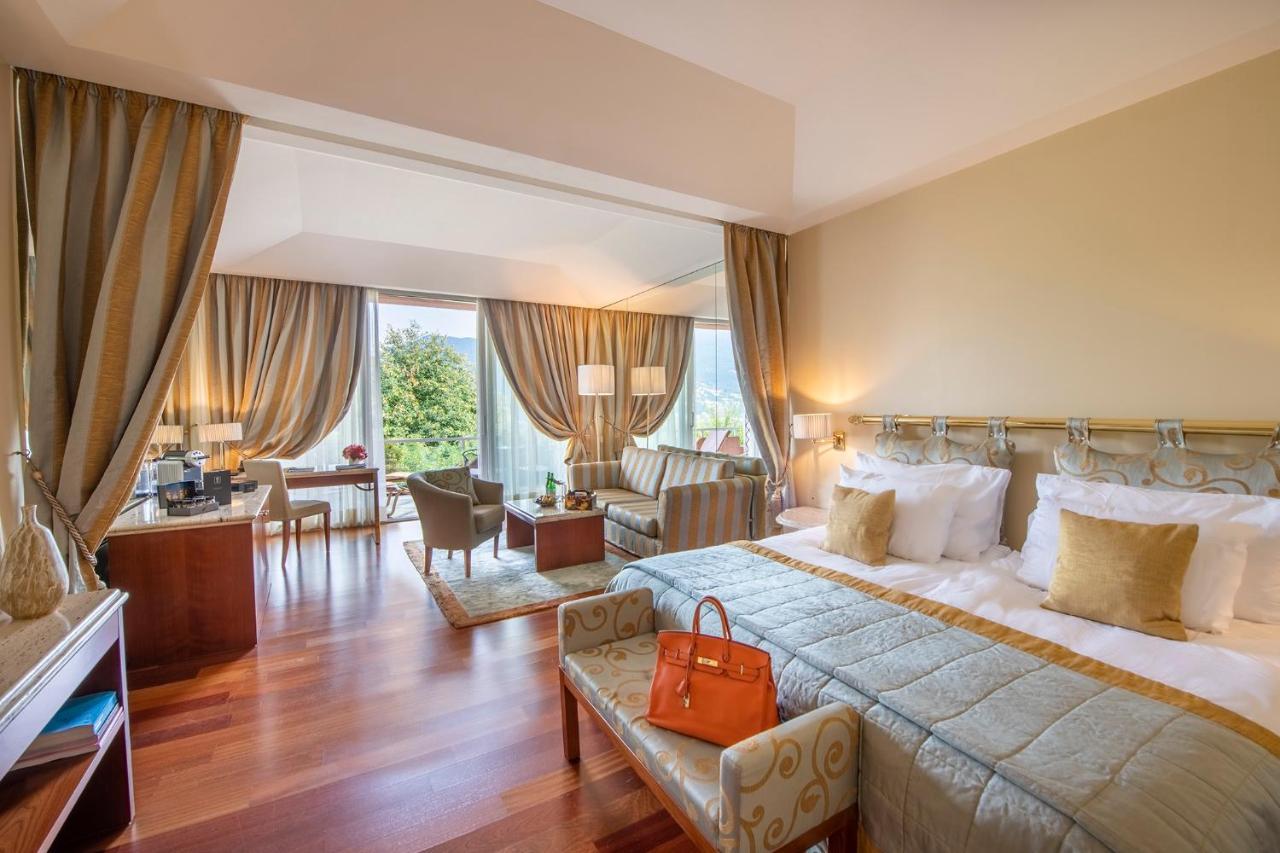 Deluxe One Bedroom Suite Balcony