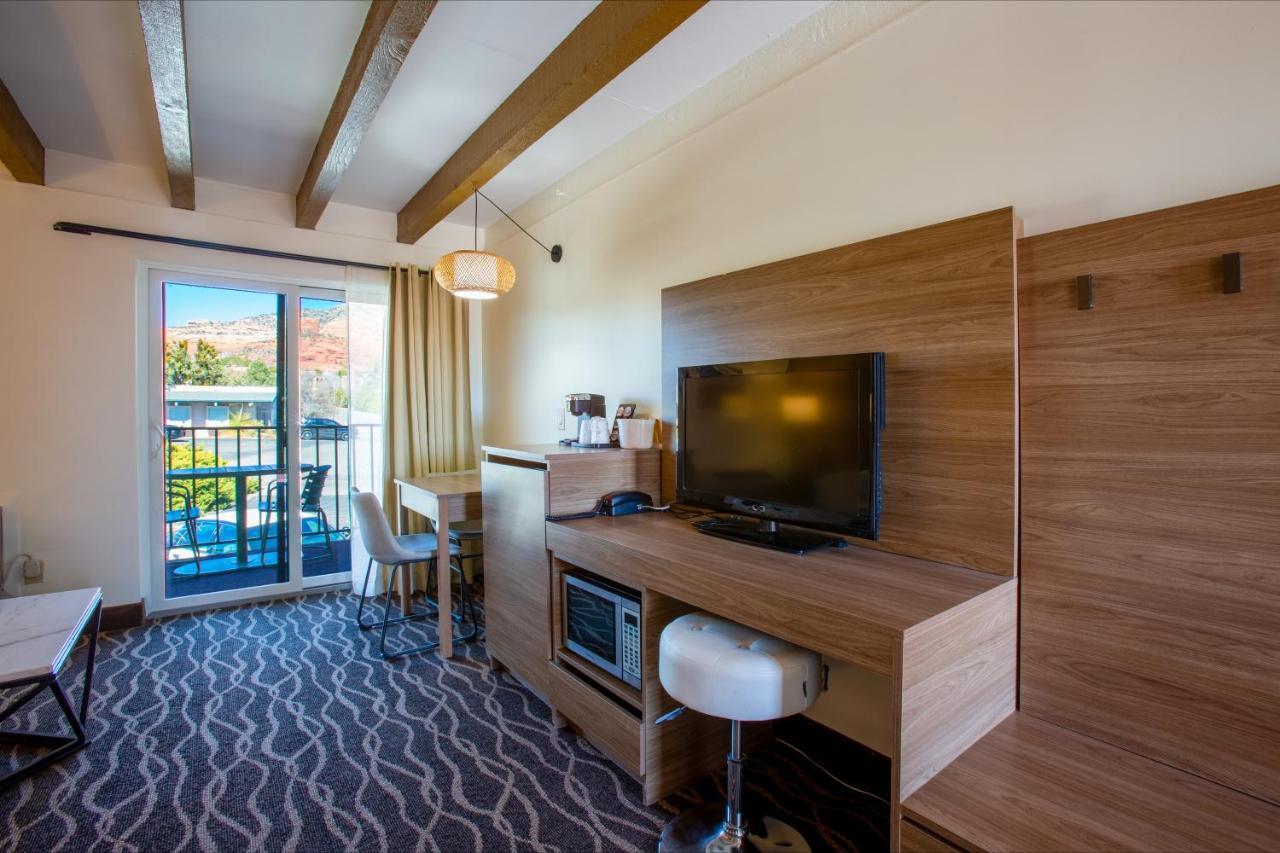 Panoramic Queen View