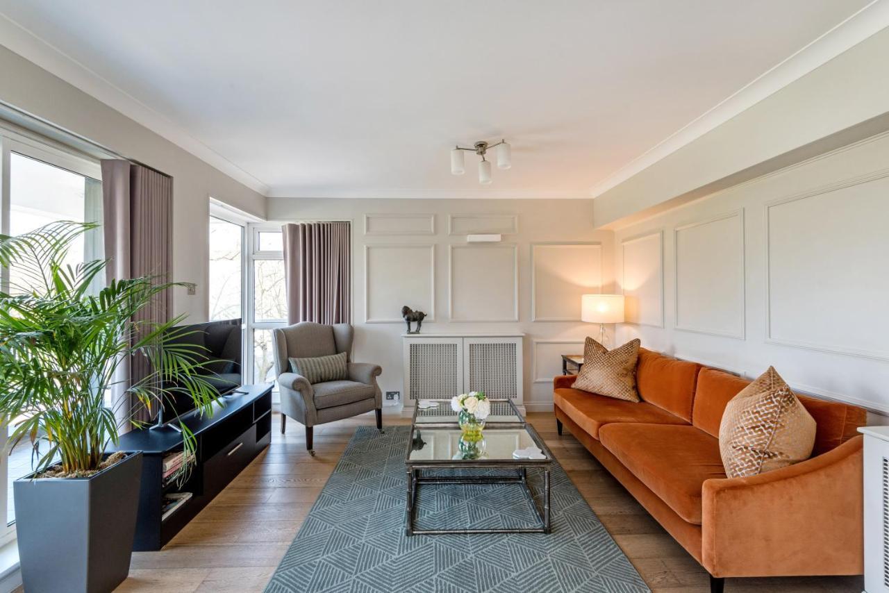 The Royal Albert Memorial Apartment
