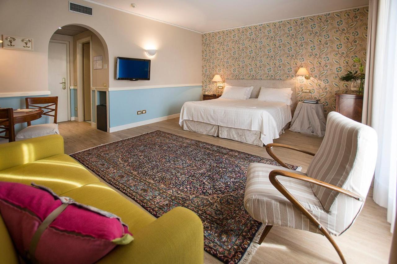 Deluxe Junior Suite