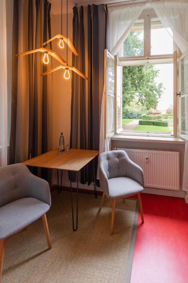 Doppelzimmer mit Gartenblick