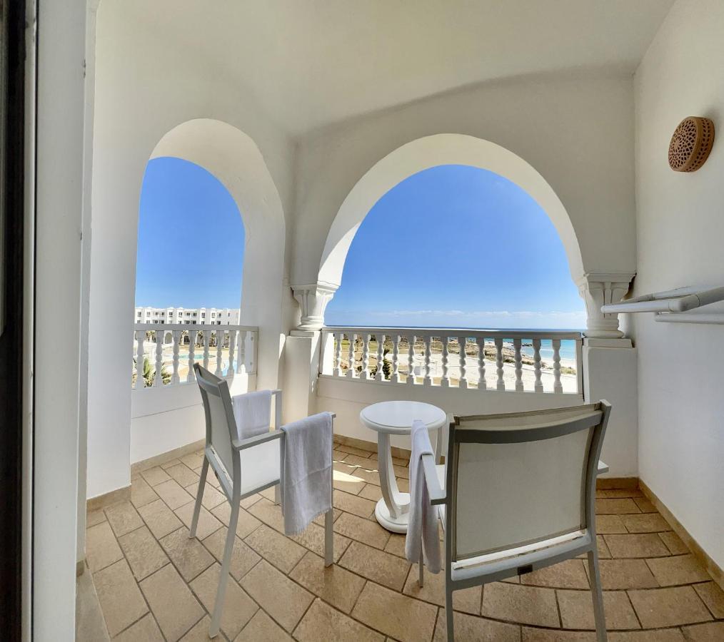 Deluxe Suite Sea View