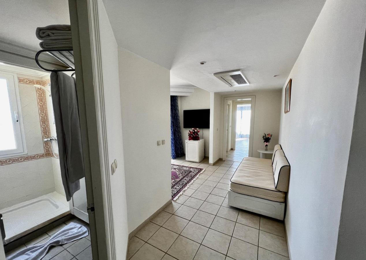 Deluxe Suite Sea View