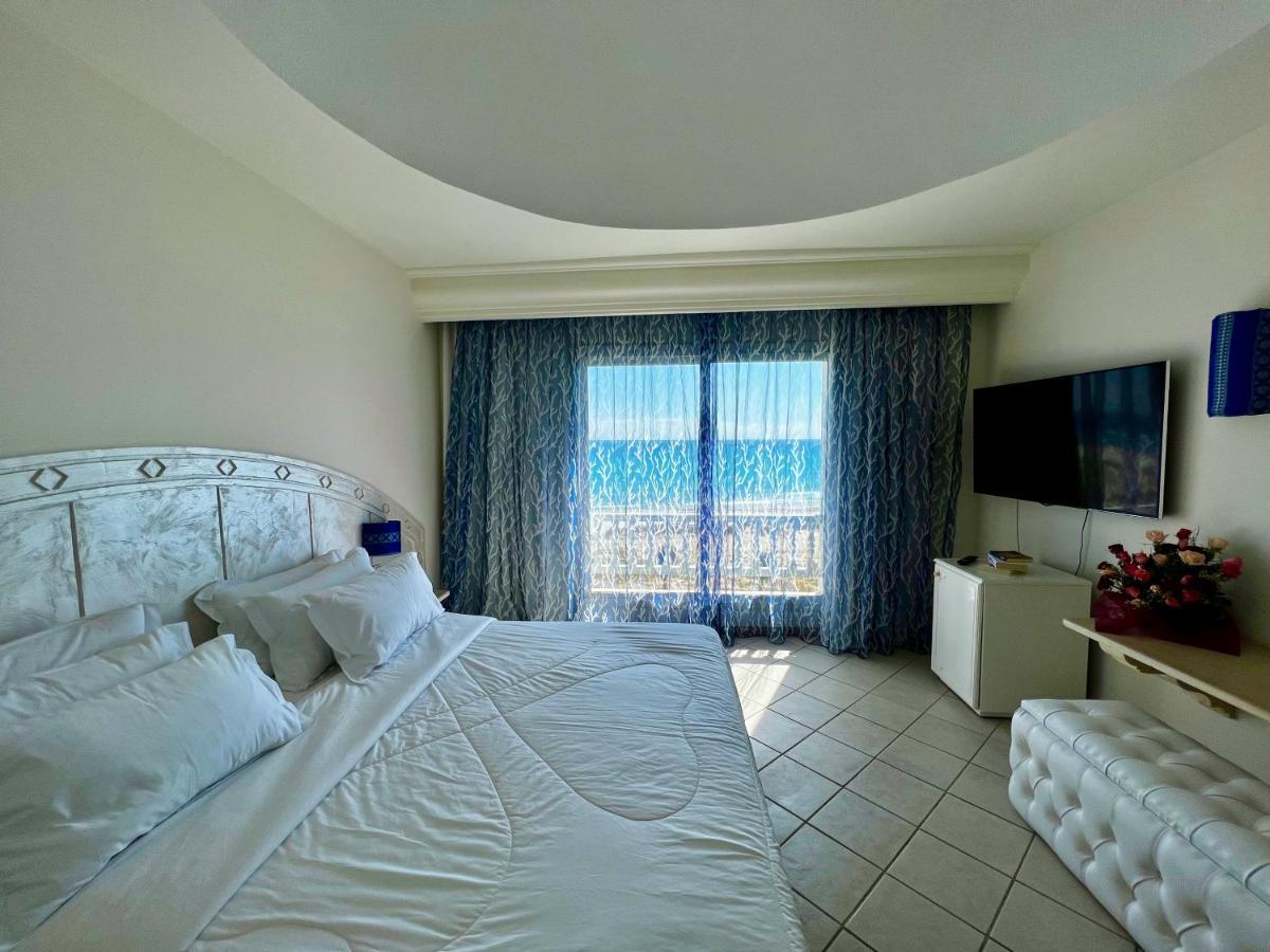 Deluxe Suite Sea View