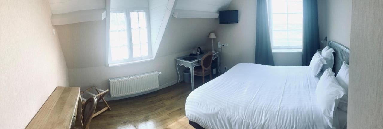 Chambre Double (Vue sur Saint-Michel)