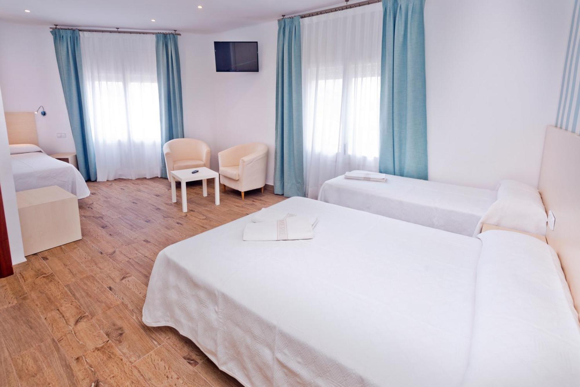 Quadruple Room,1773675329:JPEG