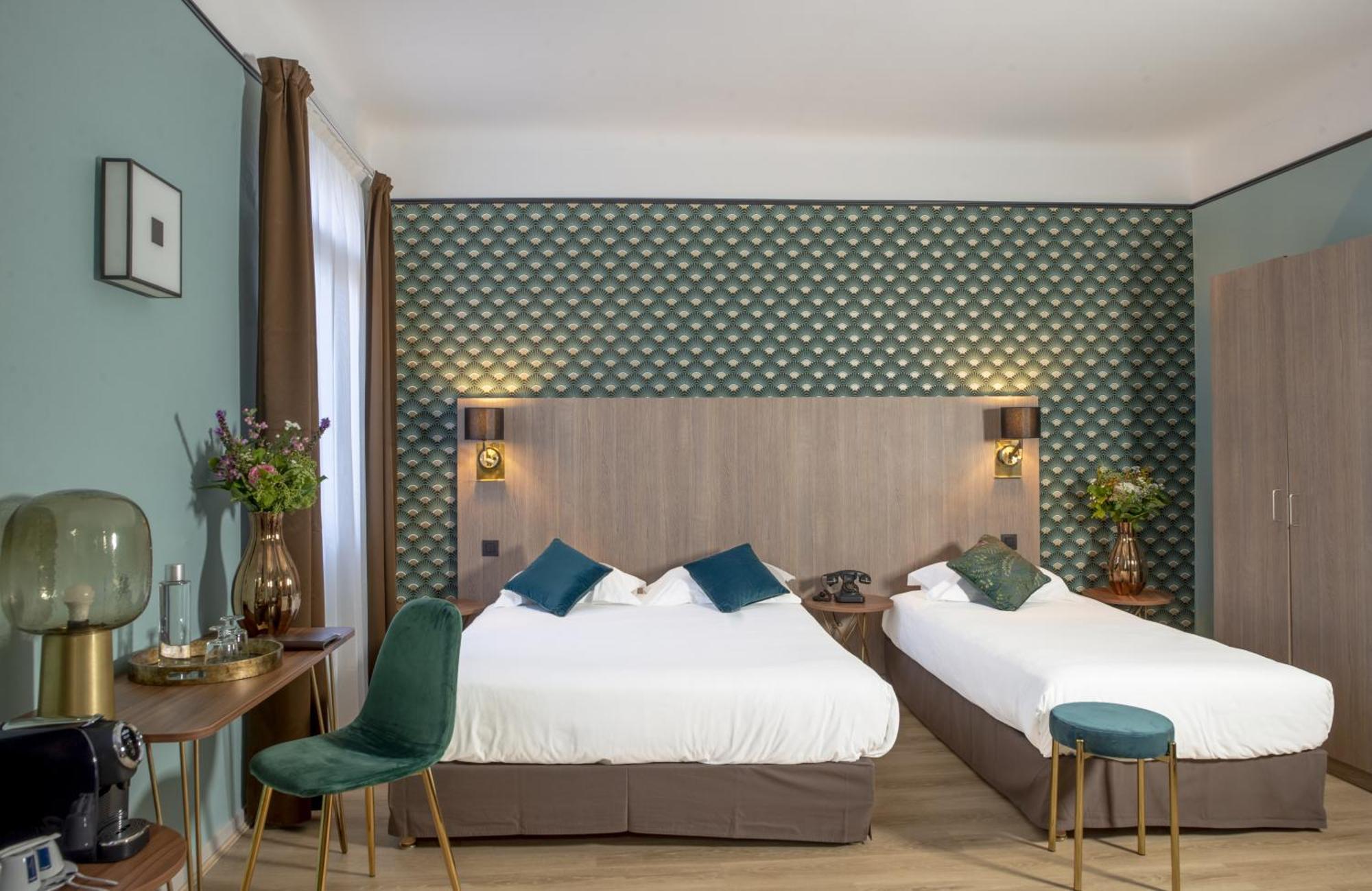 Classic Quadruple Room
