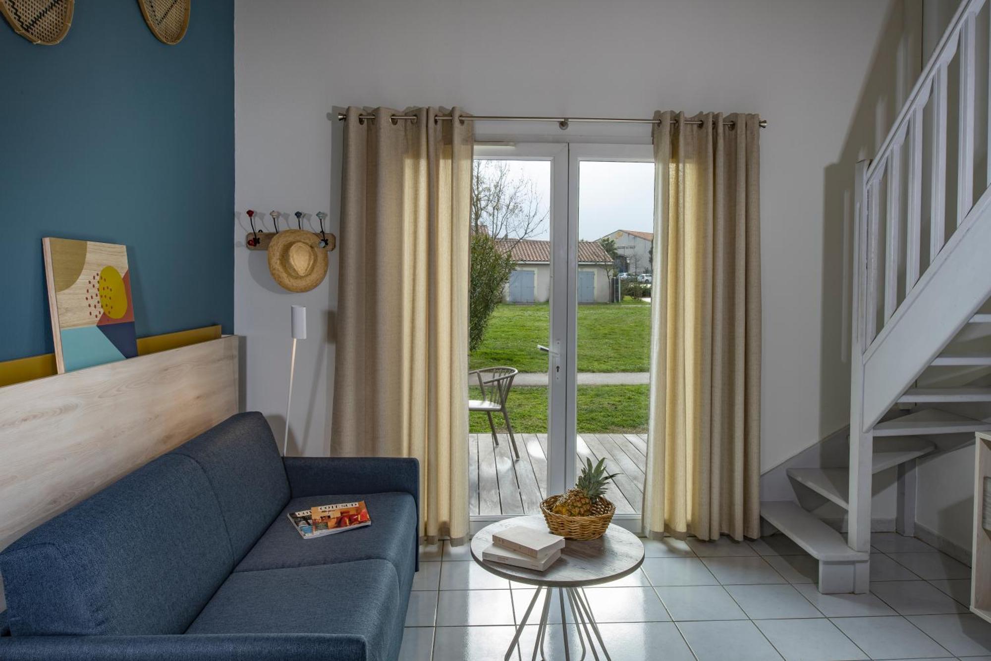 House Mezzanine Hotel Service