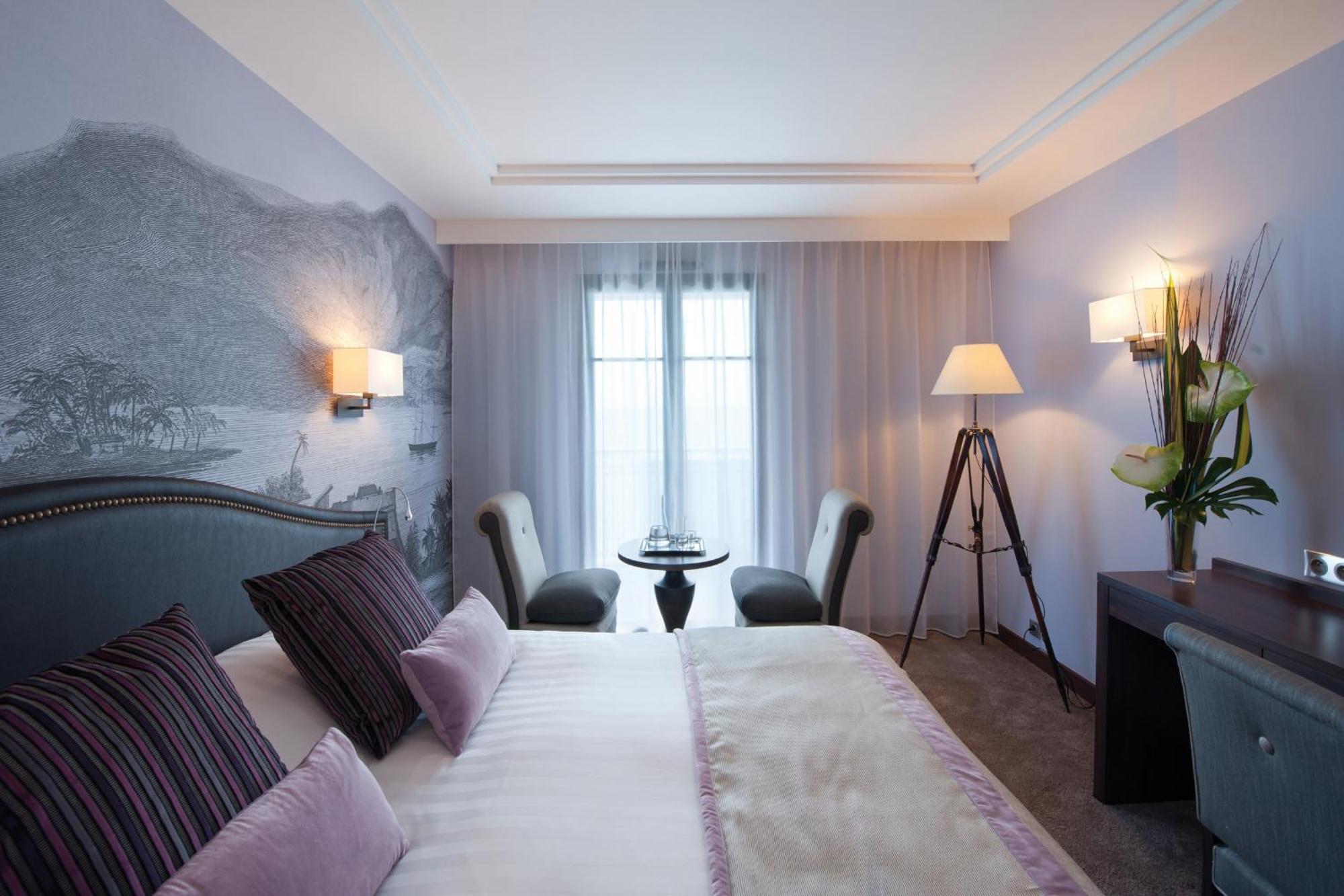 Standard Double or Twin Room City View