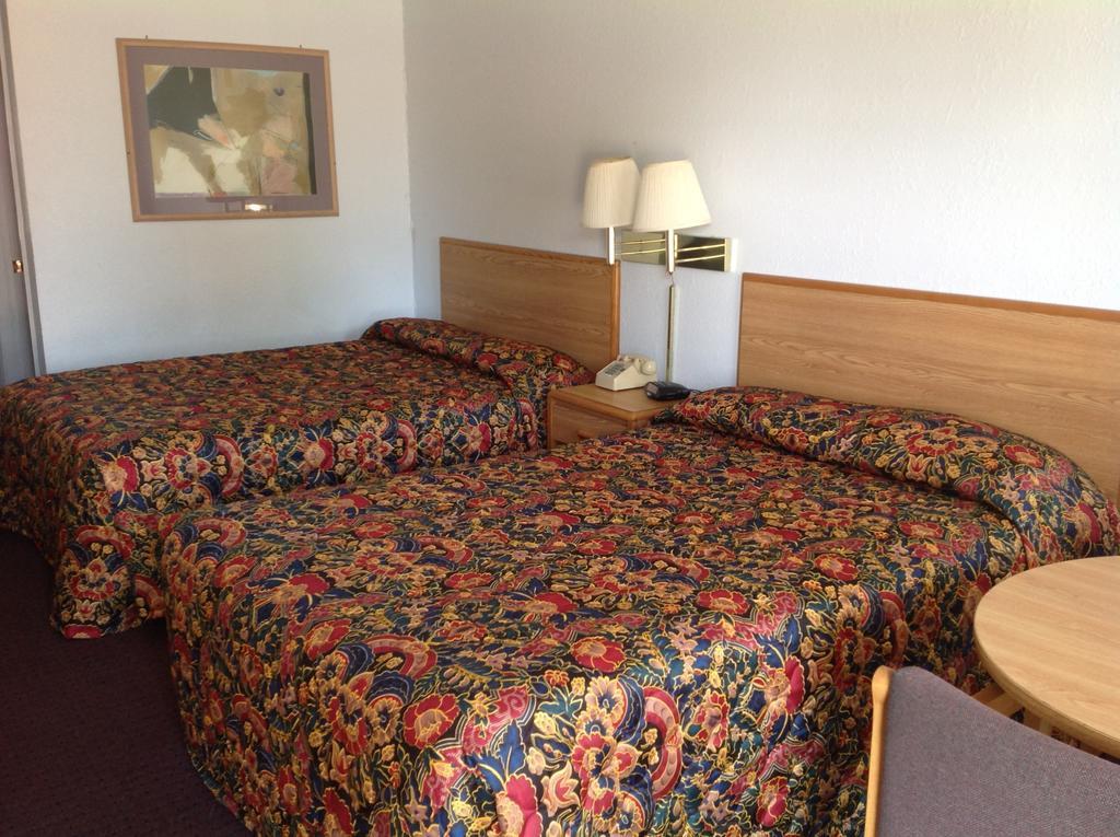 Double Room with Two Double Beds - Non-Smoking
