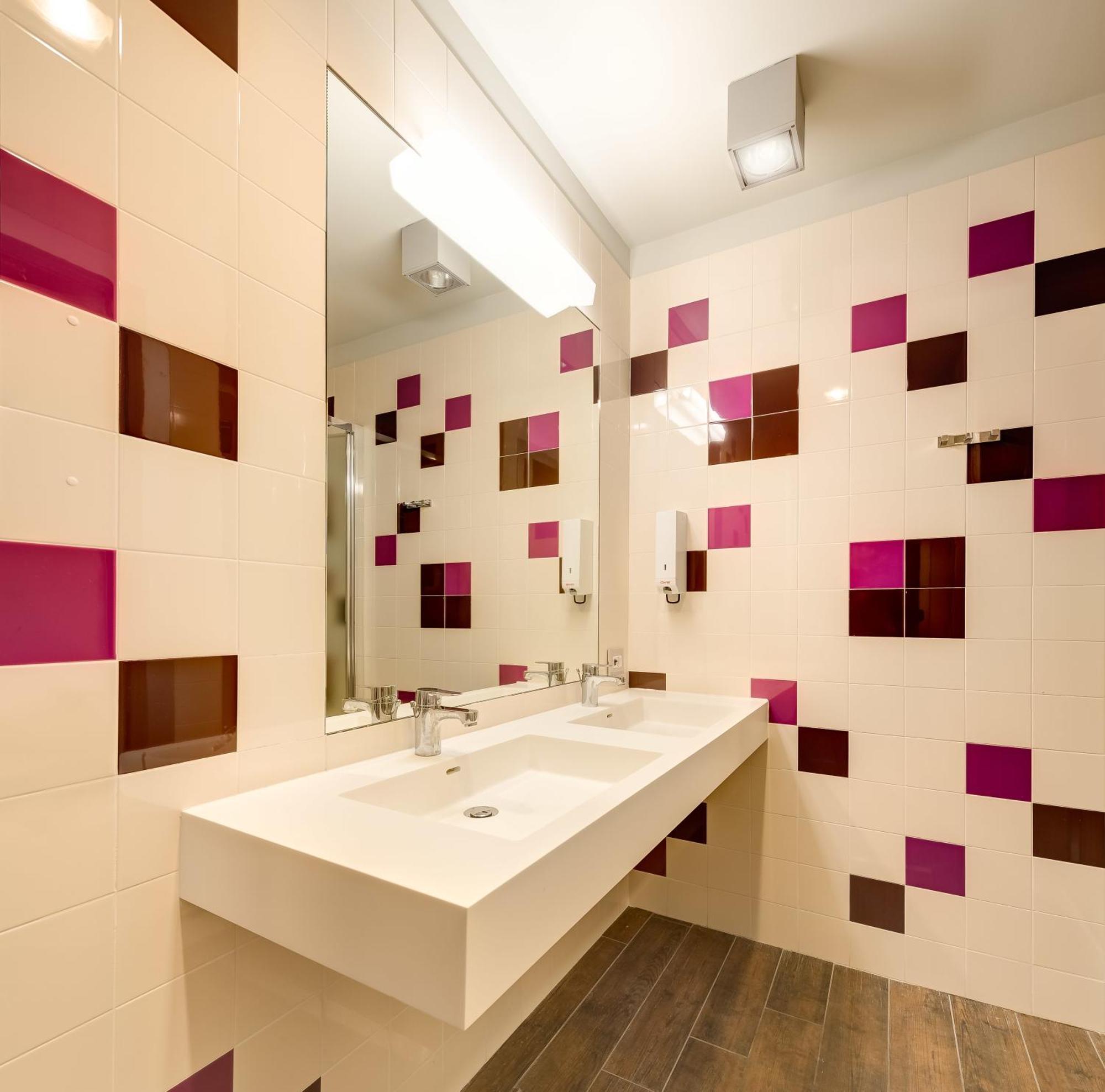 Bed Female Dorm Ensuite