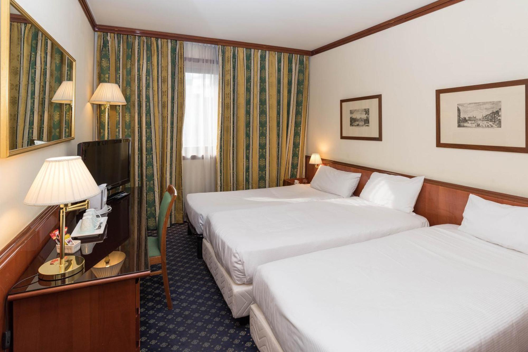 Classic Triple Room