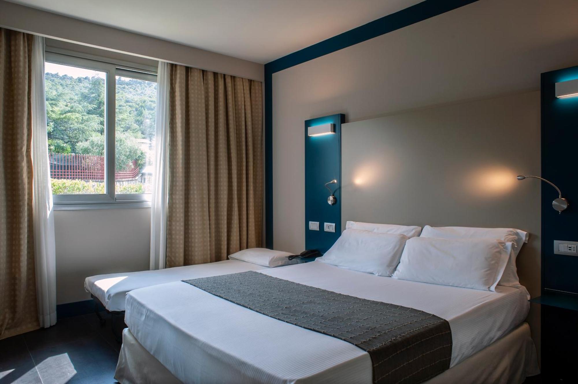 Executive Triple Room,1328259524:JPEG