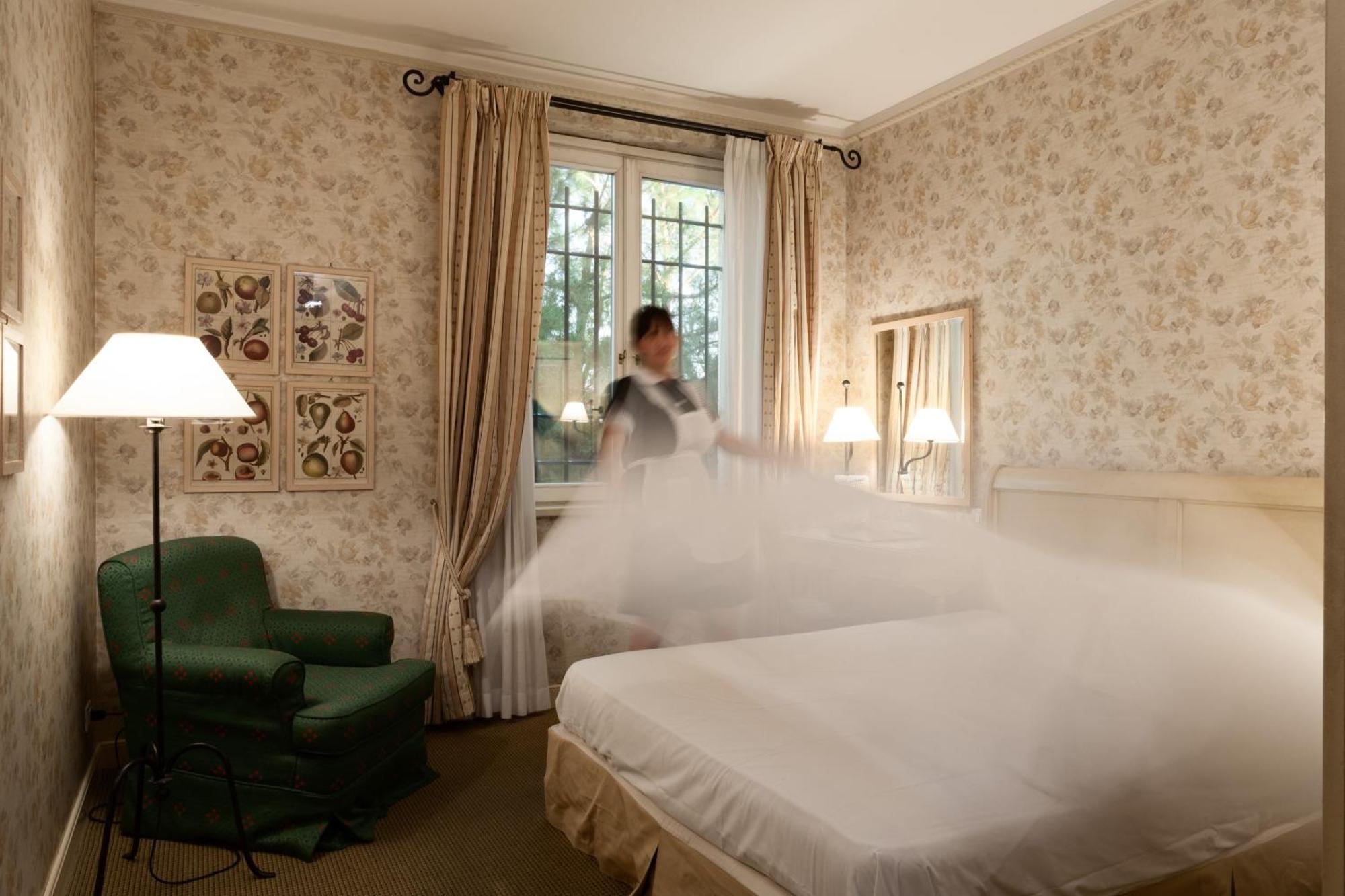 Double Room,1433677849:JPEG
