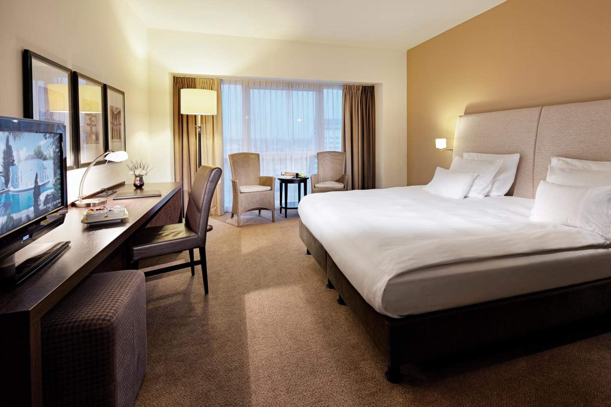 Deluxe King Room,1558278841:JPEG