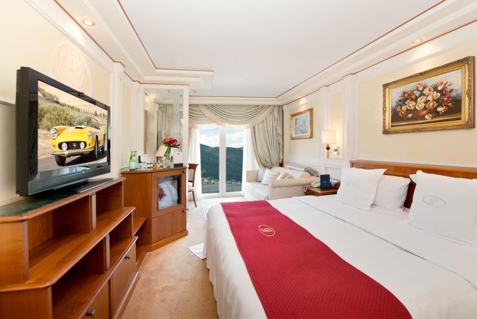 Double Room Lake View