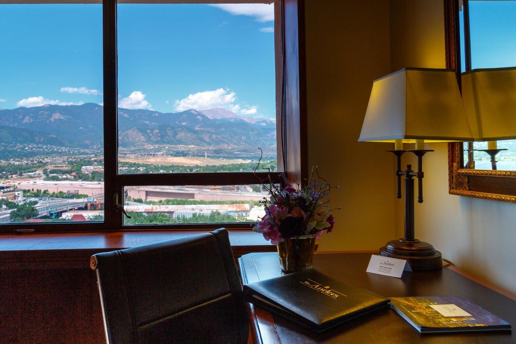 King Room Mountain View
