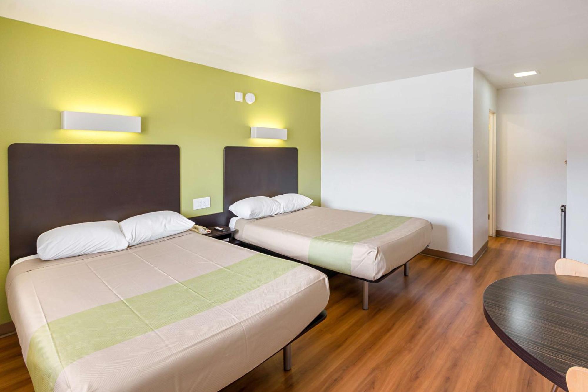 Quadruple Room - Non-Smoking