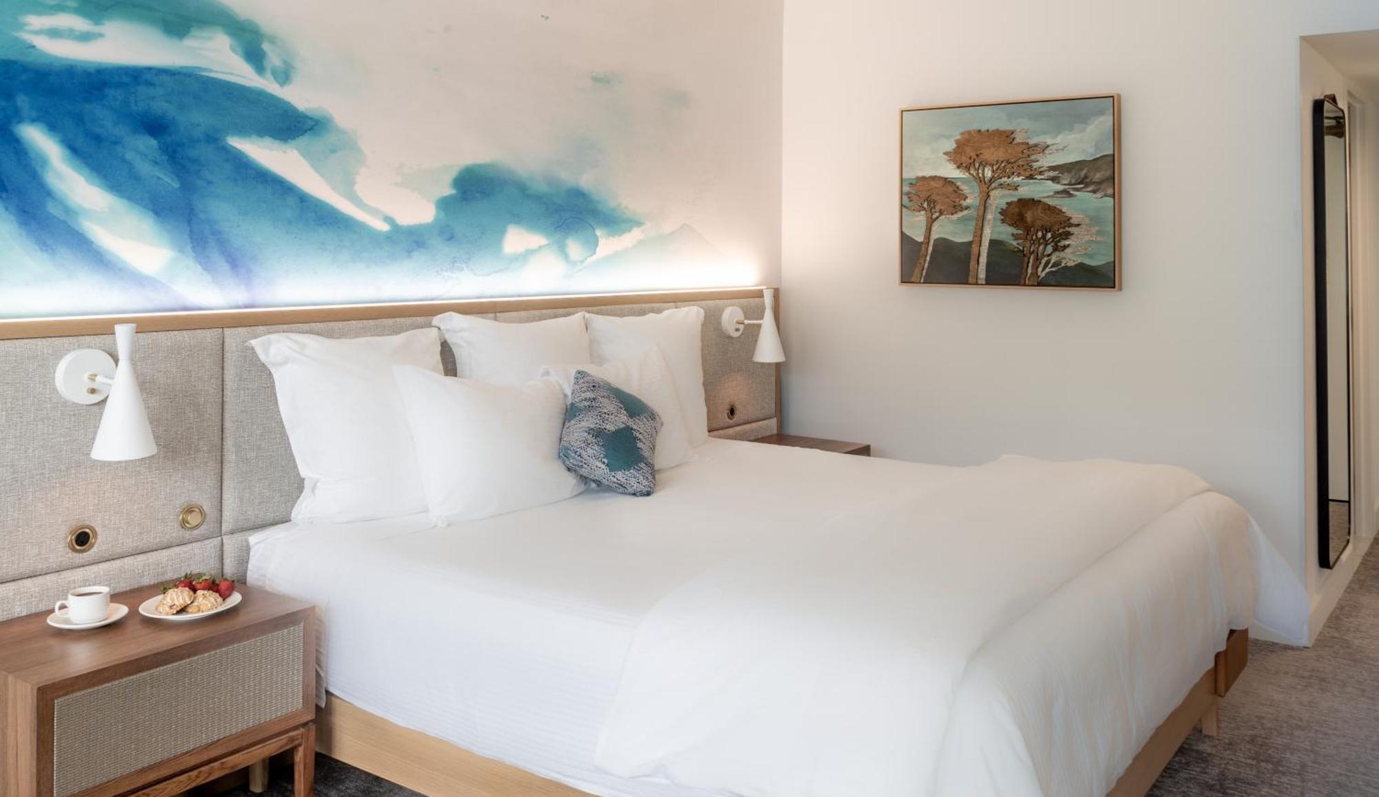 Portola King Room