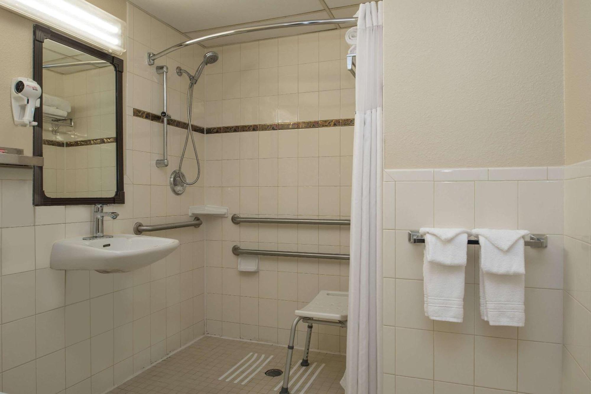 Queen Room Two Queen Beds Disability Access