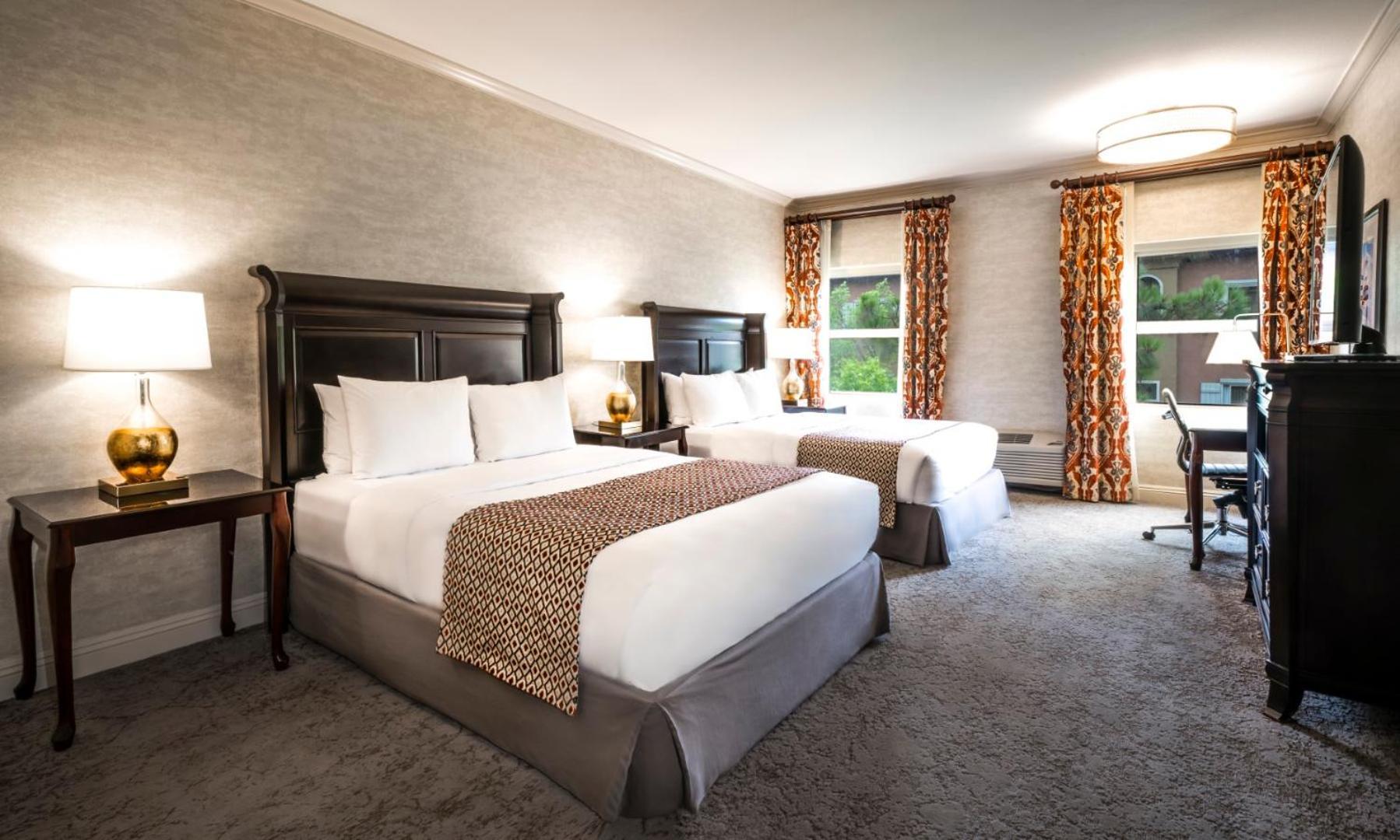 Queen Suite