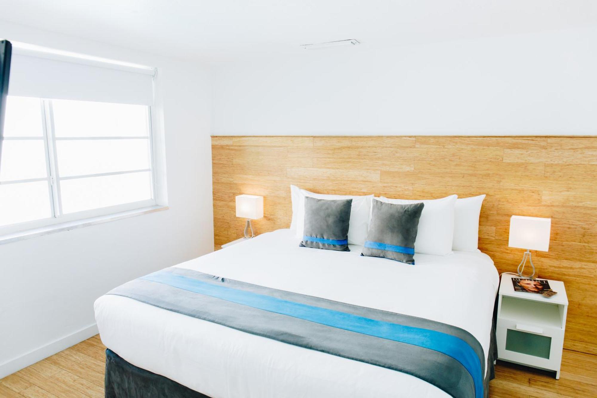 Standard Queen Room