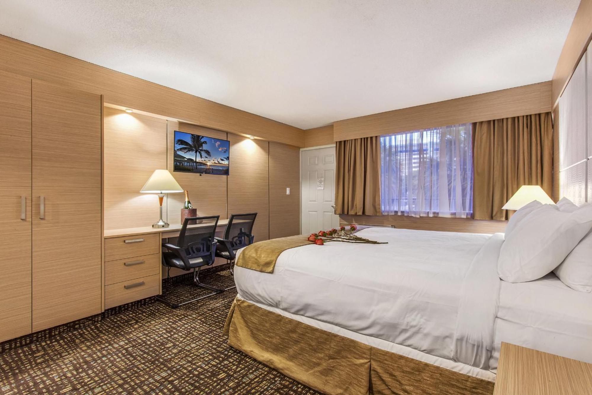 Standard King Room