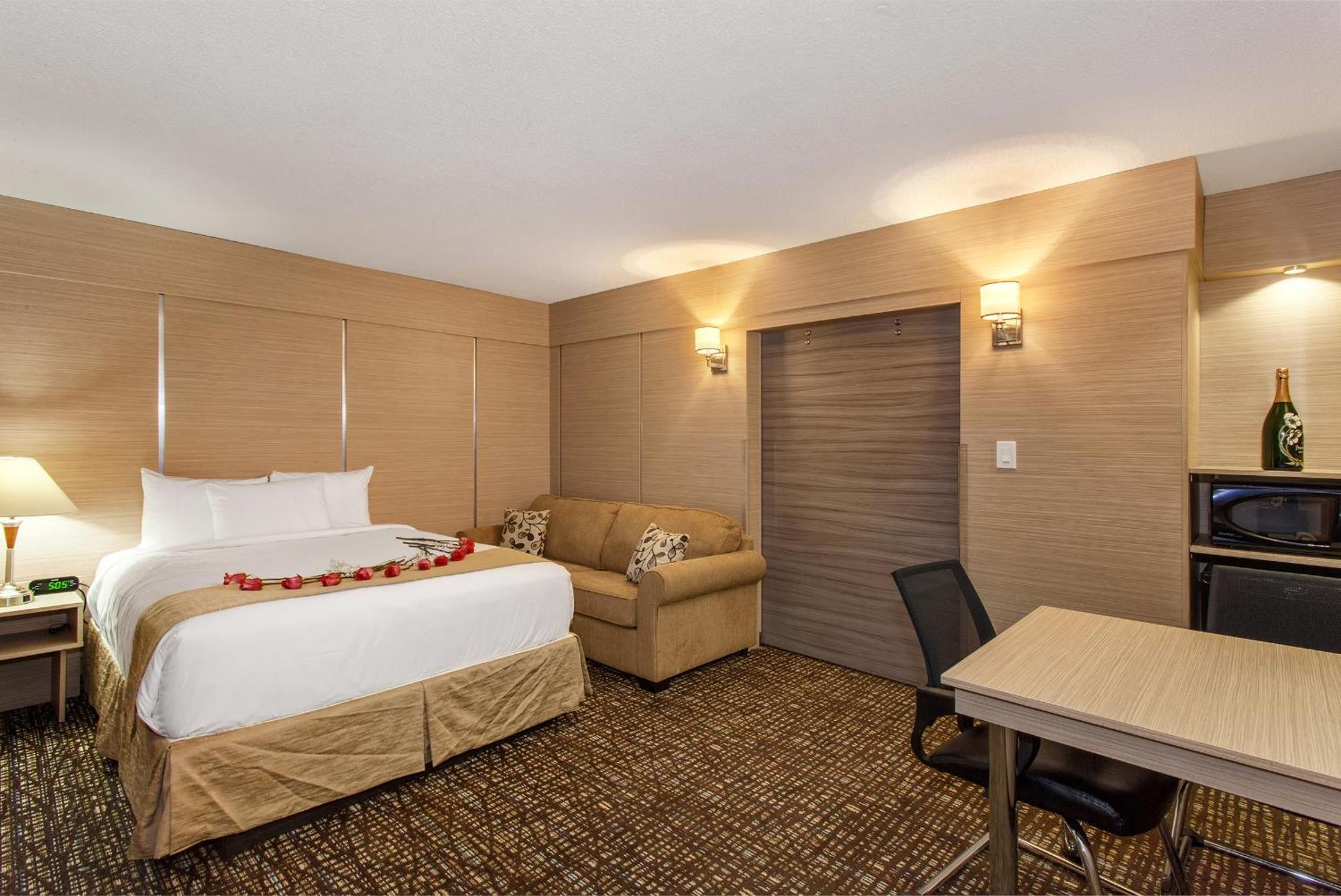 One-Bedroom Suite