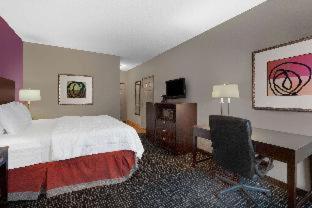 King Room - Hearing Accessible/Non-Smoking