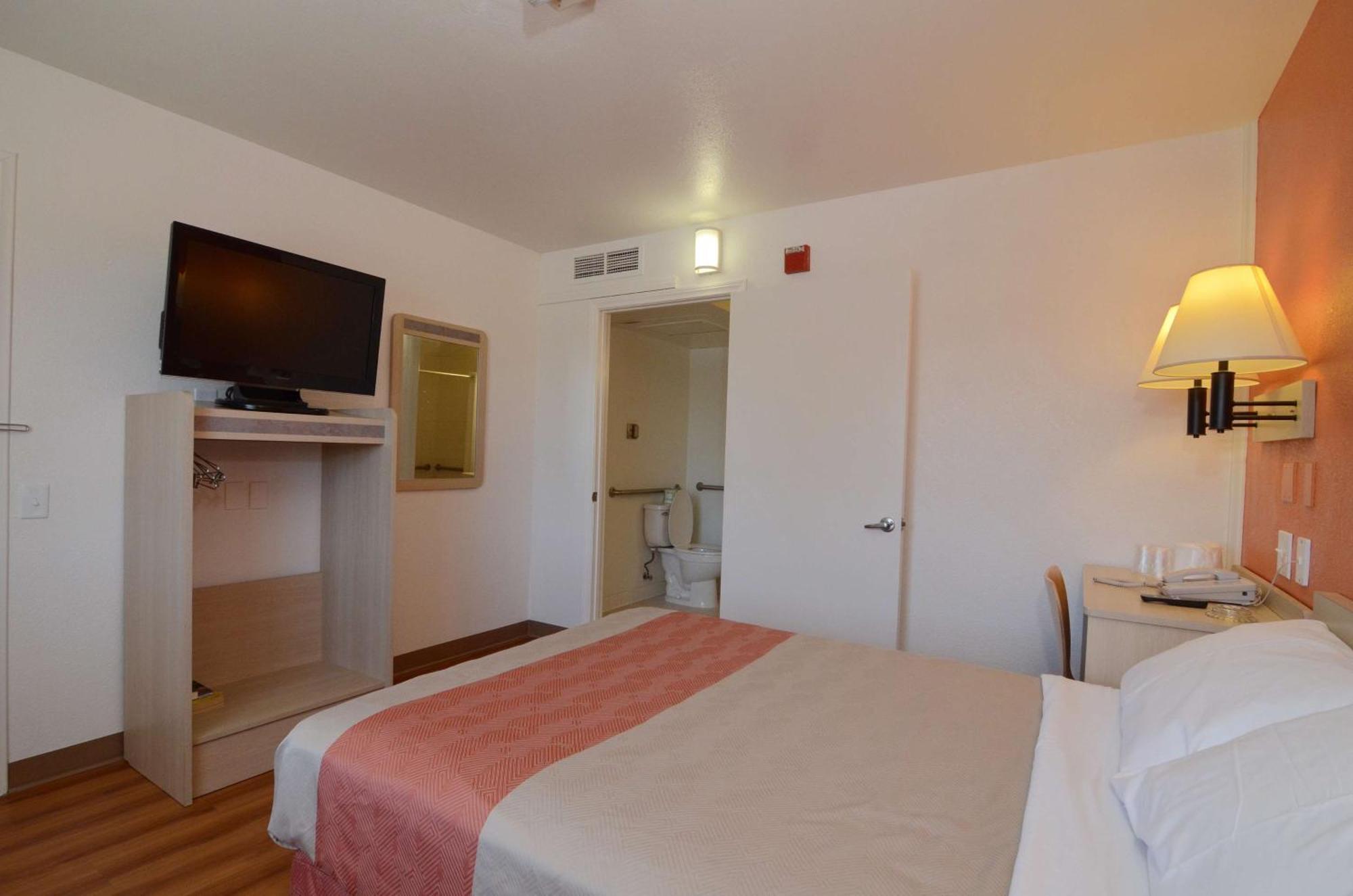 Double Room - Disability Access