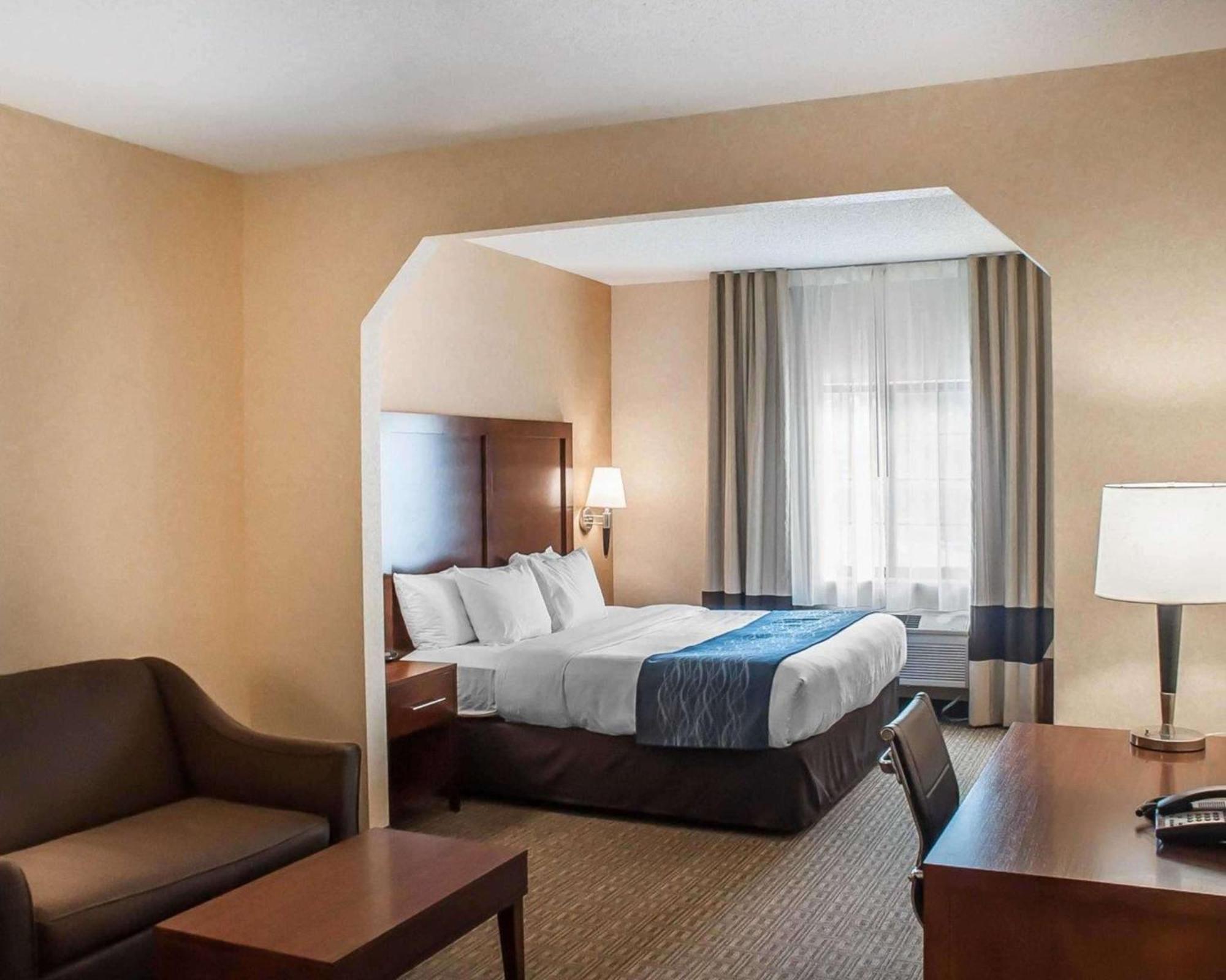 King Room - Accessible/Non-Smoking