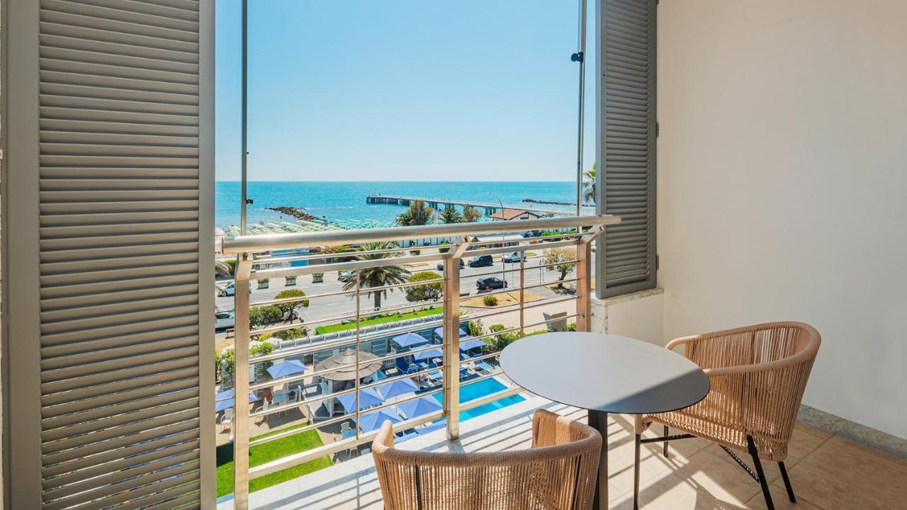 Triple Room with Balcony
