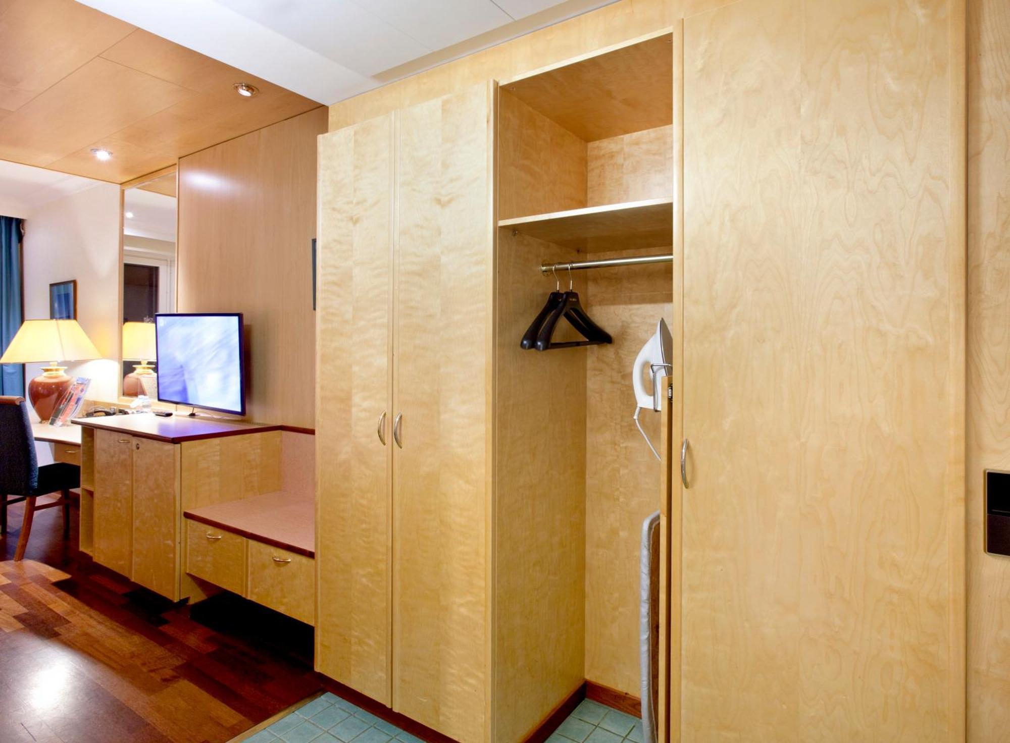 Standard Twin Room Balcony Annex Building