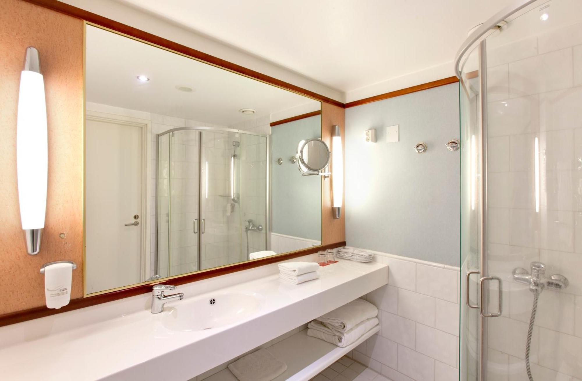 Standard Twin Room Balcony Annex Building