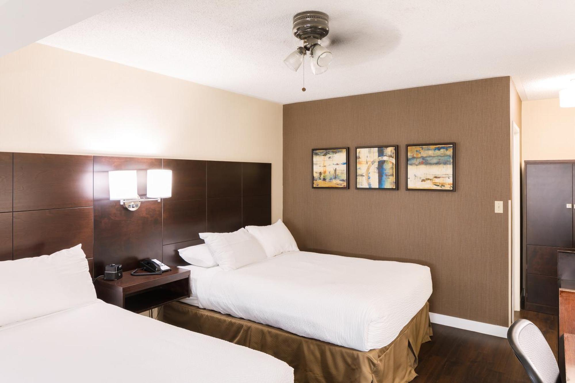 Queen Room Two Queen Beds