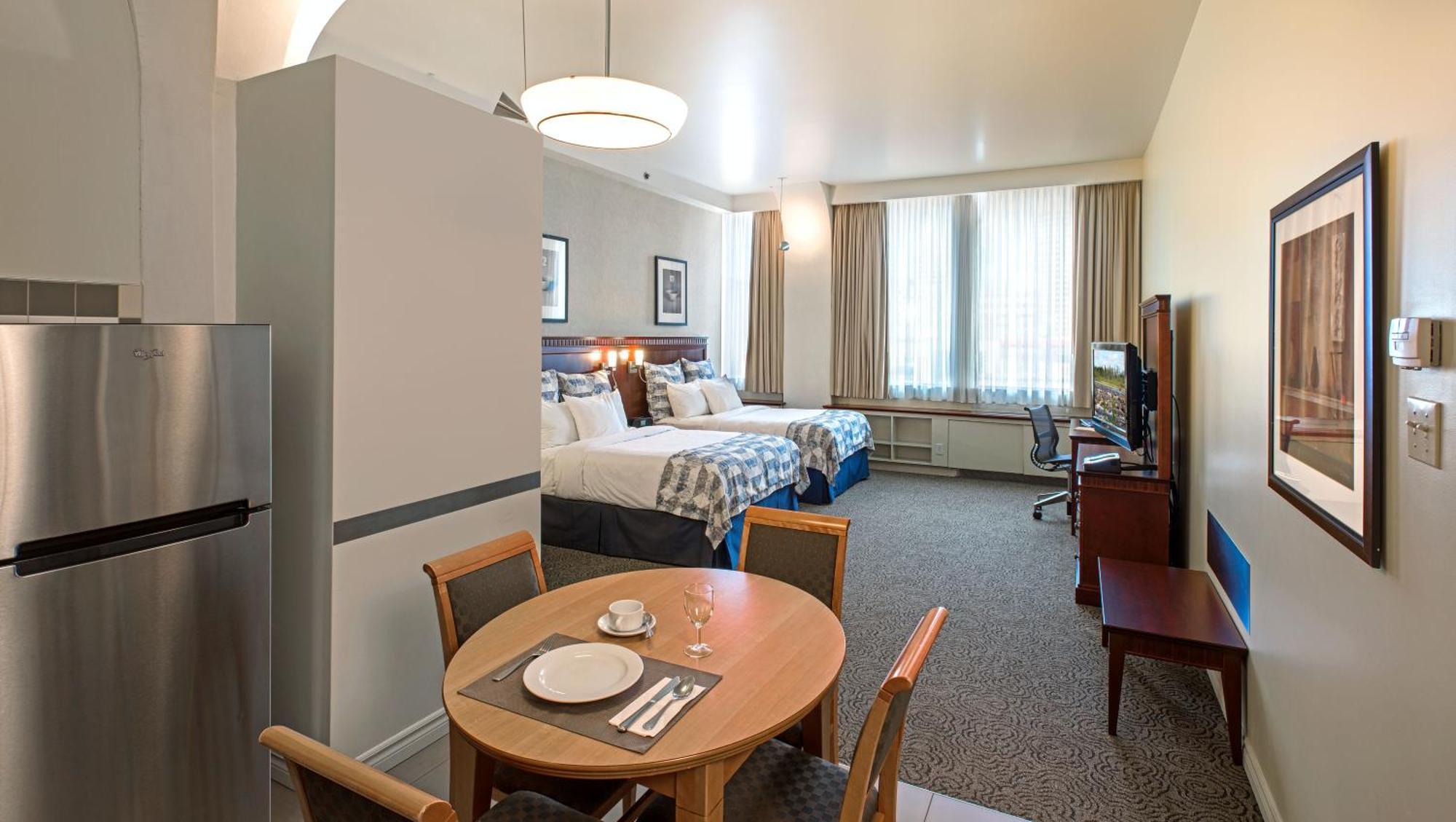 Studio Two Double Beds